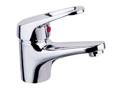 TK72B Duck Handle Basin Mixer – 40mm cartridge, 126mm mixer height, 48mm(H) x 105mm(D) spout, WELS 5 Star, modern design.