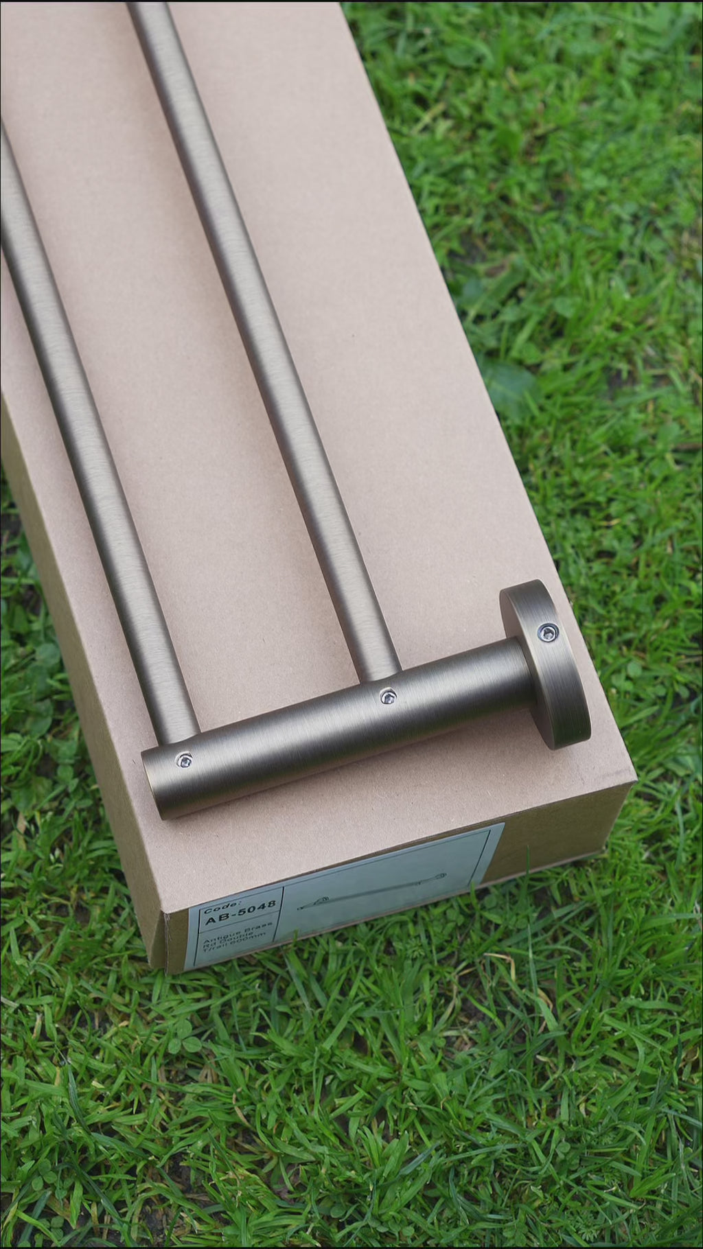 Seville Antique Brass Double Towel Rail 600mm