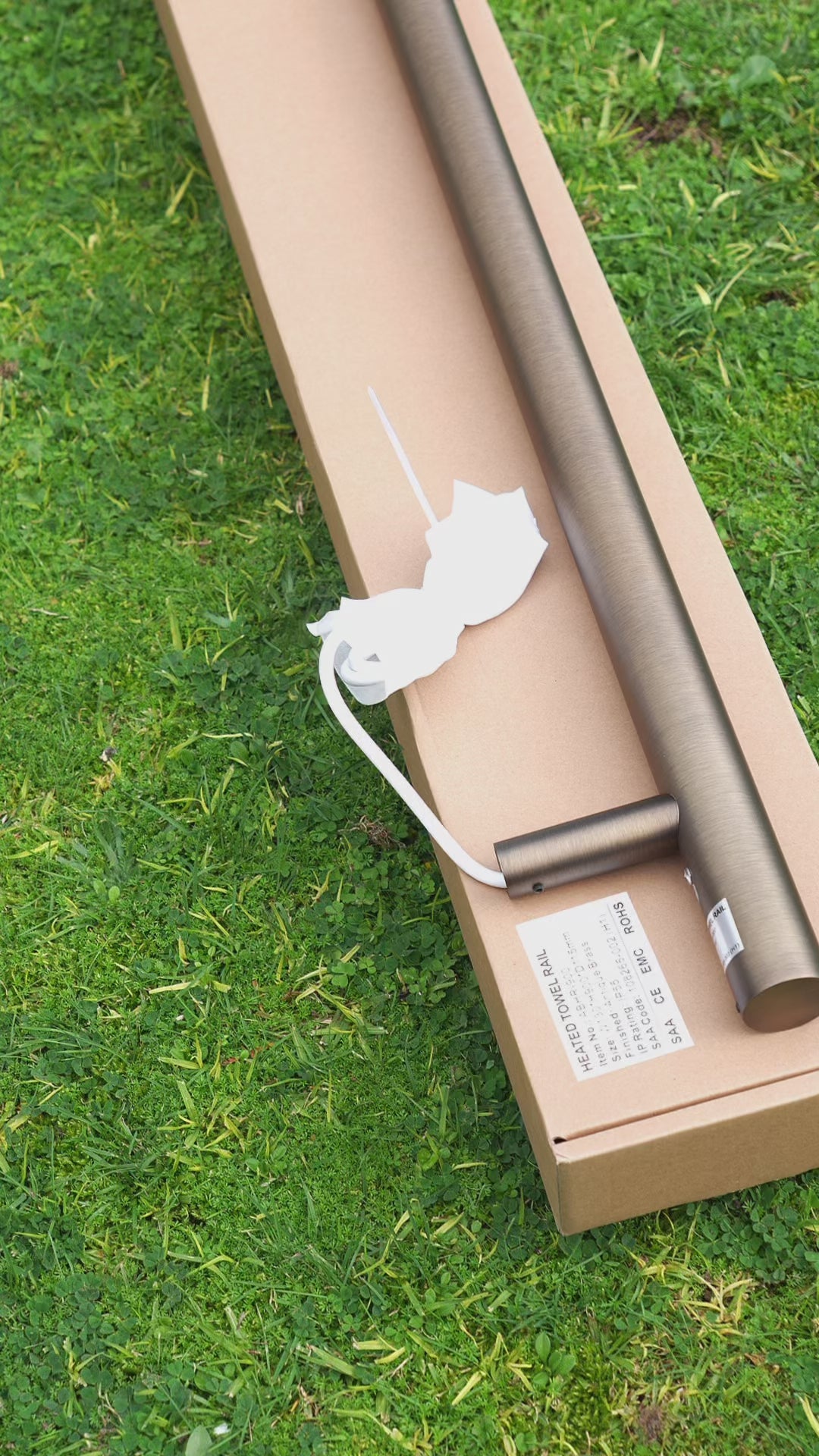 Seville Heated Towel Rail 900mm – Antique Brass