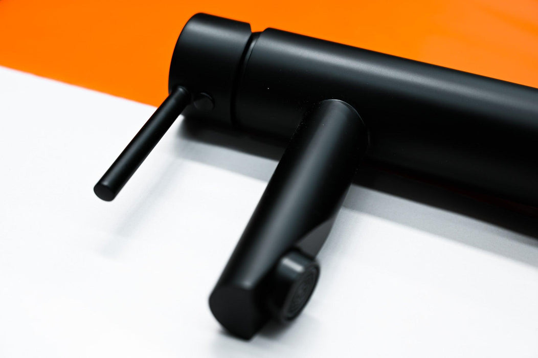 Black Round Basin Mixer
