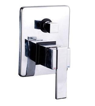 TYO-42D Square Wall Mixer with Diverter – 35mm cartridge chrome wall mixer with 110mm x 150mm cover plate for modern bathrooms.